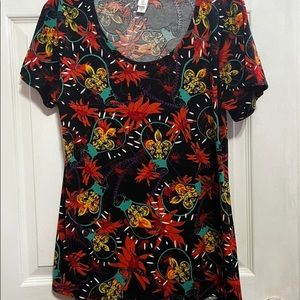Lularoe medium classic t